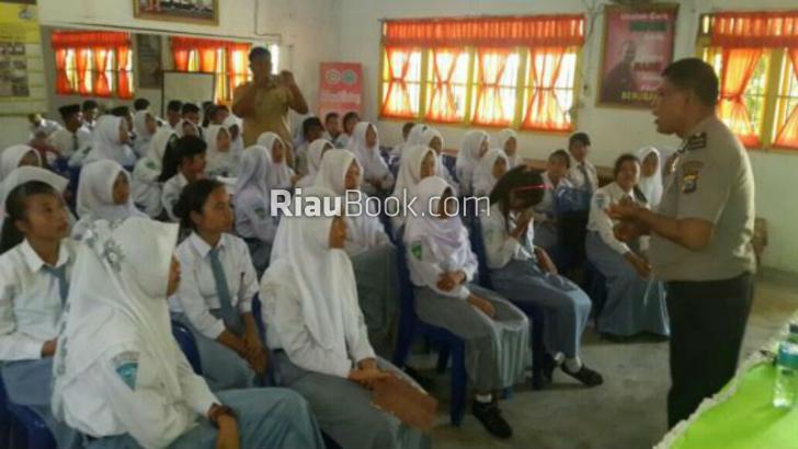 Tangkal Paham Radikalisme, Polres Rohil Penyuluhan di SMK Nusantara