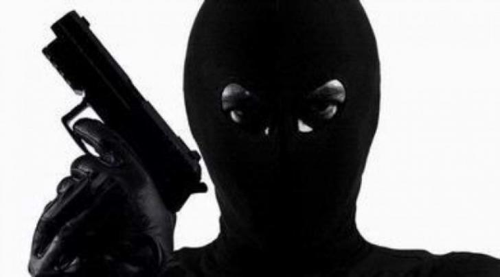 Baru Saja, Dua Anggota Polisi Ditembak Oknum TNI