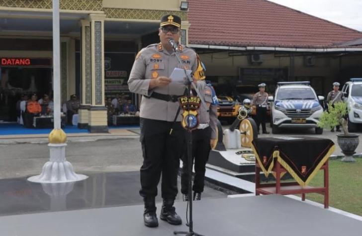 Kapolres Kampar Kerahkan 15 Personel Membantu Pencarian Korban Banjir dan Longsor di Agam, Sumatera Barat