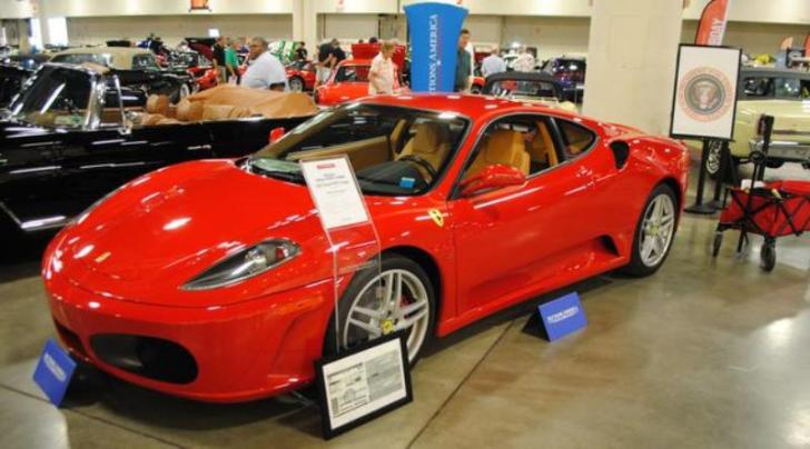 Mobil Ferrari Bekas Donald Trump Dipamerkan dan Dijual, Lihat Model dan Harganya