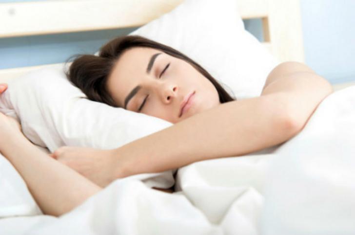 Tidur Telanjang Ternyata Baik untuk Kesehatan Anda, Ini Alasannya