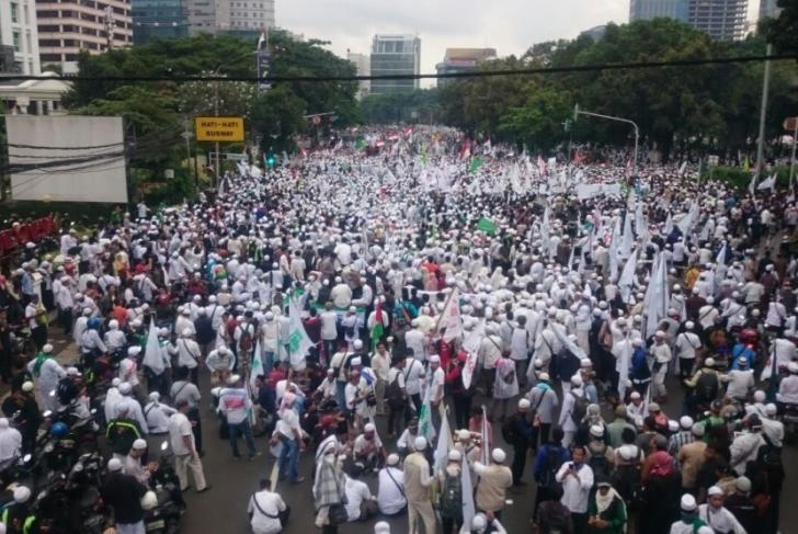 Takut Jumpai Demonstran, Jokowi Tugaskan Wiranto dan Pratikno