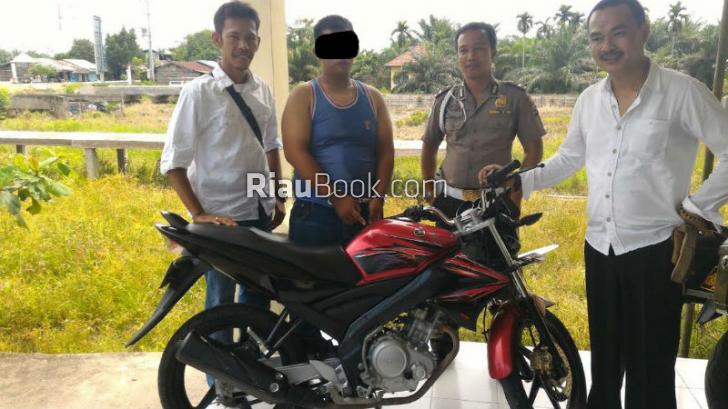 Bawa Kabur Motor Showroom, Pemuda Tempuling Diringkus Polisi