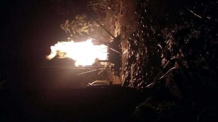 Sumur di Halaman Musholla Bengkalis Riau Semburkan Gas