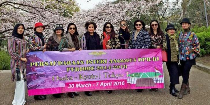 Fadli Zon Tak Terima Istrinya Disebut Genit oleh Ade Komarudin