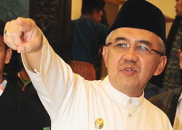 Mendagri Tak Kunjung Definitifkan Gubernur Riau