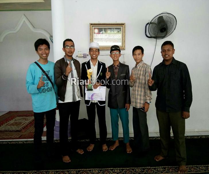 Perdana Ikut Lomba, SMA STIC Siak Langsung Juara Alkamil Expo 2016