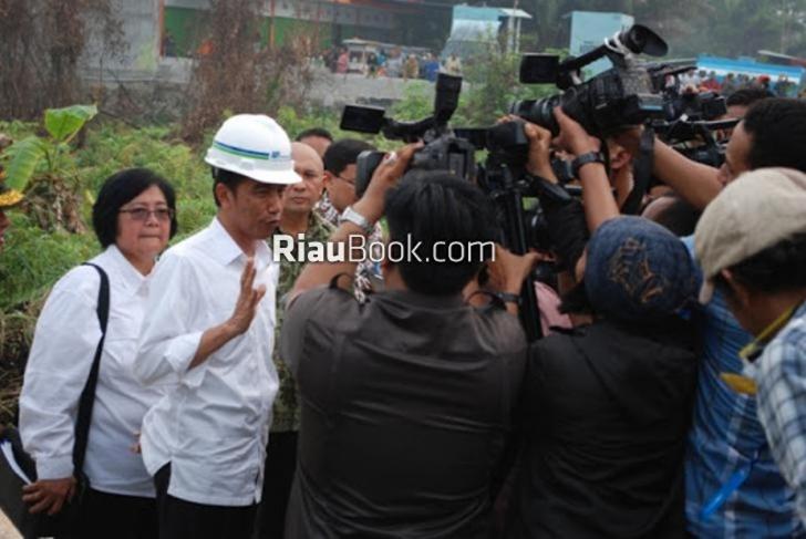Jokowi Panggil Seluruh Bupati/Wali Kota Terpilih di Riau, Ada Apa?