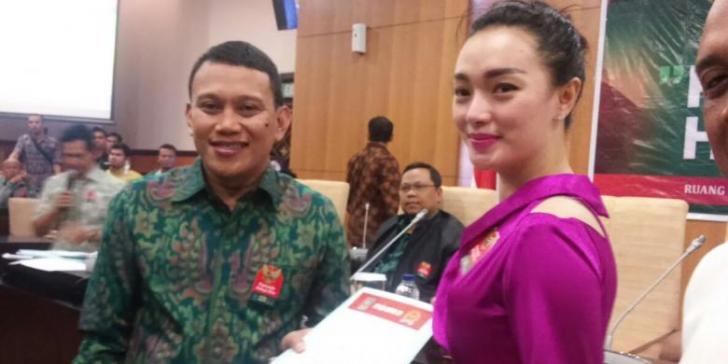 Usai 'Bebek Nungging', Zaskia Gotik Ditunjuk Jadi Duta Pancasila