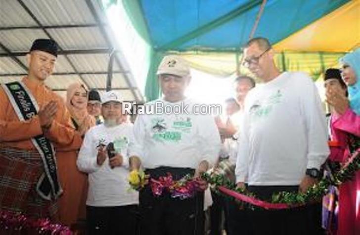 Pameran Agrowisata di Masjid Agung Pekanbaru Malah Lebih Banyak Jualan Baju
