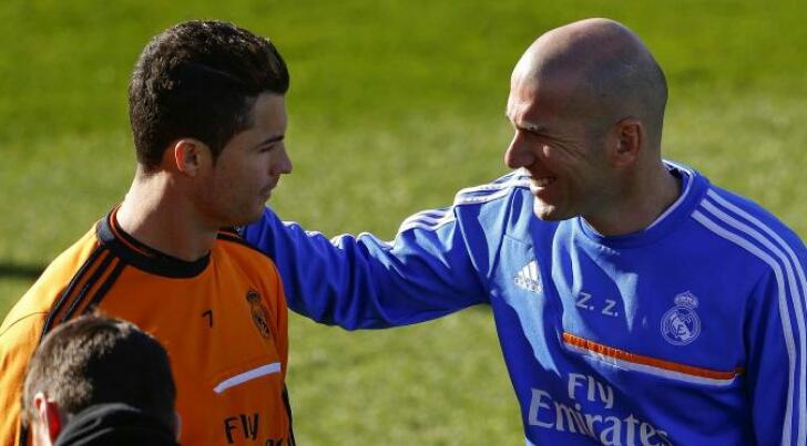 Sering Dicemooh Fans Madrid, Zidane Ingatkan Ronaldo Tetap Santai