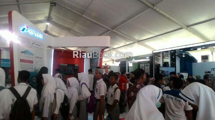 Puluhan Pelajar di Riau Kunjungi Stand Integritas Expo