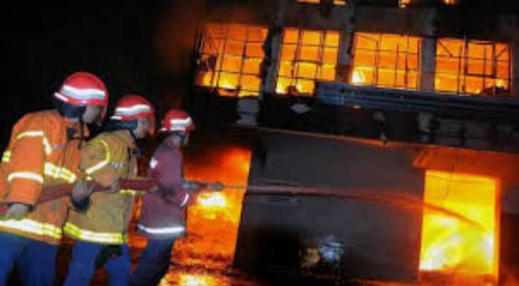 Si Jago Merah Hanguskan Empat Rumah di Pekanbaru