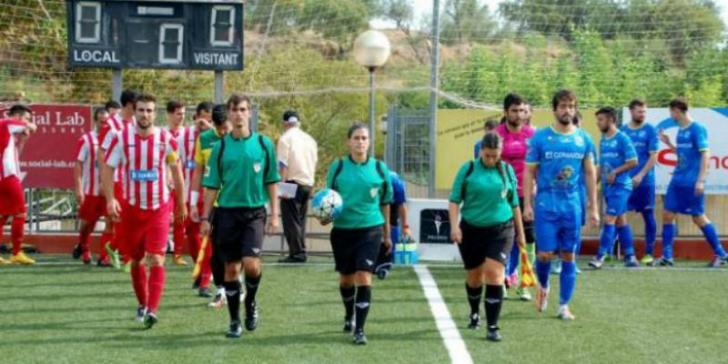 Hina Wasit Perempuan, Suporter Ini Diusir Keluar Lapangan
