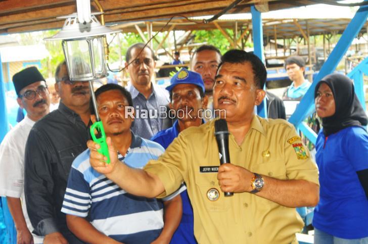 Jefry Noer Sarankan Petani Tanam 'Mesin ATM' di Lahan Sawit, Lho...