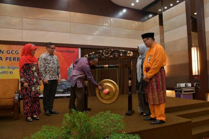 Cegah Kejahatan Perbankan, BRK Gelar Seminar Nasional GCG