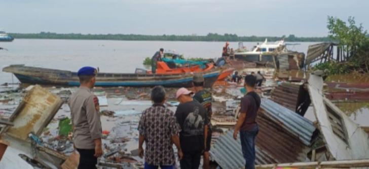 Bencana Longsor di Tembilahan, SF Hariyanto: Siapkan Bantuan Logistik