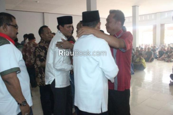 Calon Bupati Kuansing ini Sibuk Bentuk Relawan di Pedesaan