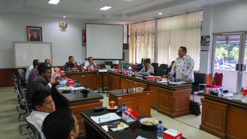 13 Anggota Dewan Pendidikan Riau Teken Pakta Integritas
