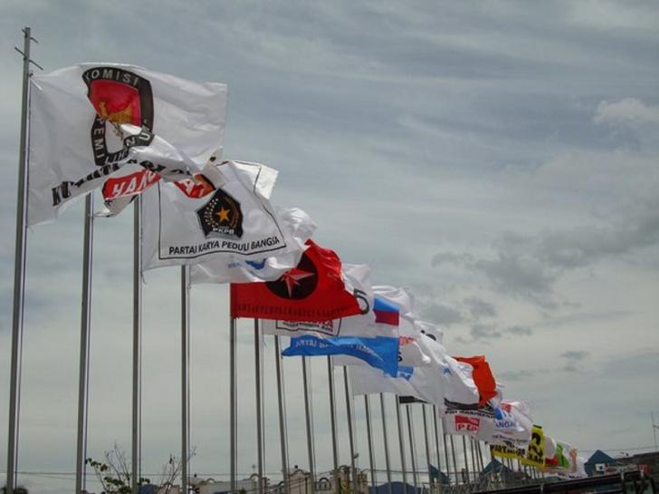 Partai Politik Sibuk Berhias Diri!