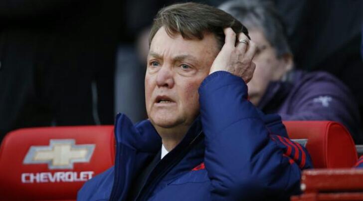 Isu Pemecatan Kian Panas, Van Gaal Dikabarkan Telepon Mourinho