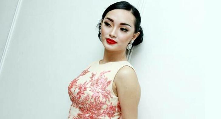 Zaskia Gotik Hina Indonesia, Sebut Lambang Sila Kelima Adalah Bebek Nungging