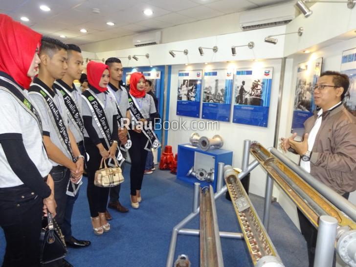 Finalis Bujang Dara Kunjungi Chevron, 'Saya Pikir Mencari Minyak Seperti Ambil Air di Danau'