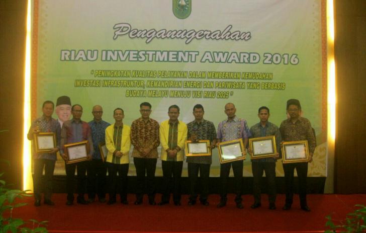 Asian Agri Group Raih Juara Riau Investment Award 2016