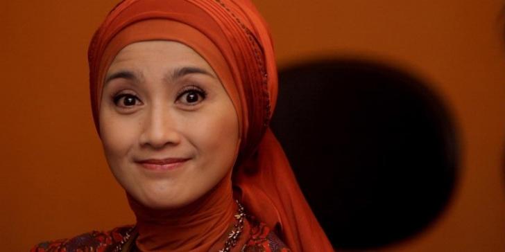 Desi Ratnasari Dimunculkan Melawan Ahok di Pilkada Jakarta