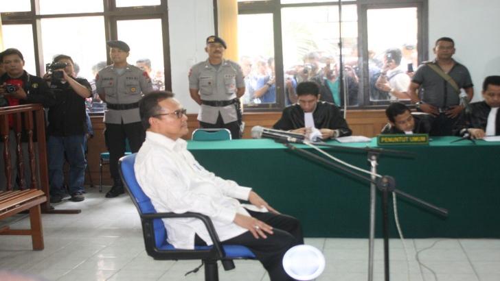Yakin Punya Bukti Baru, Rusli Zainal Disidang Lagi 26 Novmber 2015