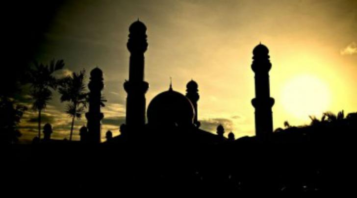 Menjaga Ukhuwah Islamiyah Dalam Bingkai NKRI