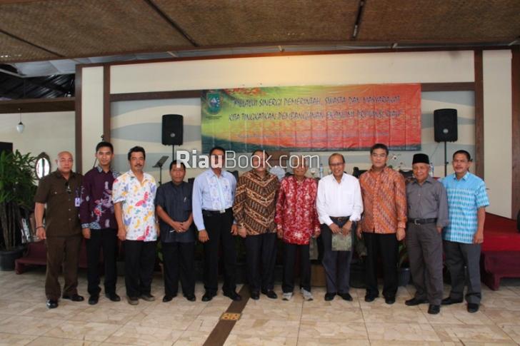 Mendorong Pemerintah, Swasta dan Masyarakat Bersinergi Membangun Perekonomian Riau