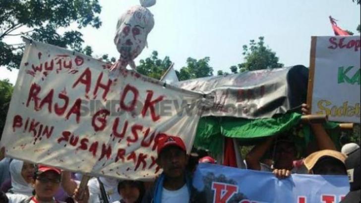 Ahok Kerap Gusur Rakyat Miskin Bakal Digugat, Ahok: Tinggal di Kolong Tol Bisa Pidana