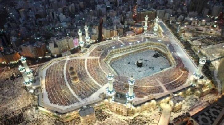 Ini Alasan Kenapa Pesawat Dilarang Melintas di Atas Ka'bah