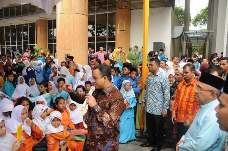 Tak Perlu Susah dan Mahal, Ini Trik dari Kadisdikbud Riau Jika Ingin 'Kelilingi' Dunia
