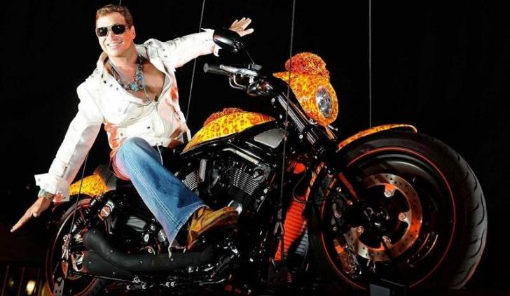 Ingin Tahu Motor Tersangar dan Termahal di Dunia? Ini dia