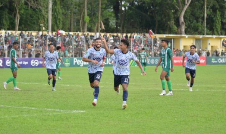 Babak Pertama, PSPS Pekanbaru Unggul 1-0 dari PSMS Medan