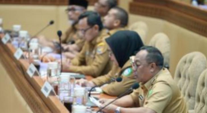 Pj Gubri Hadiri Rapat Dengar Pendapat dengan Komisi ll DPR RI