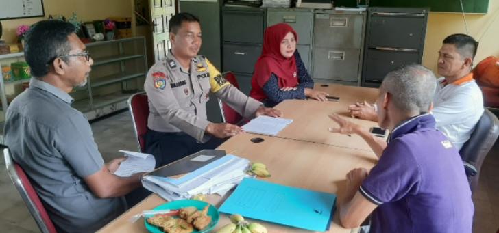Polsek Rumbai Pesisir dan Kelurahan Lembah Sari Bersama Sukseskan Keamanan Pemilu