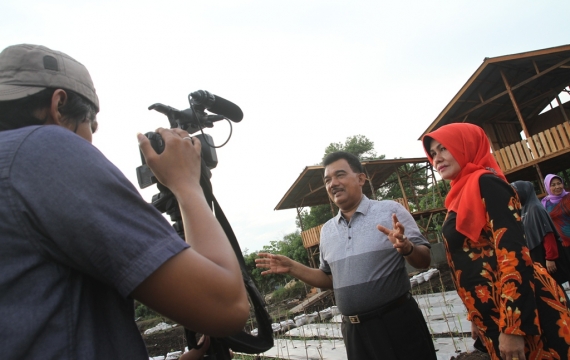 Kewenangan Dipangkas, Bupati Jefry Protes Pusat