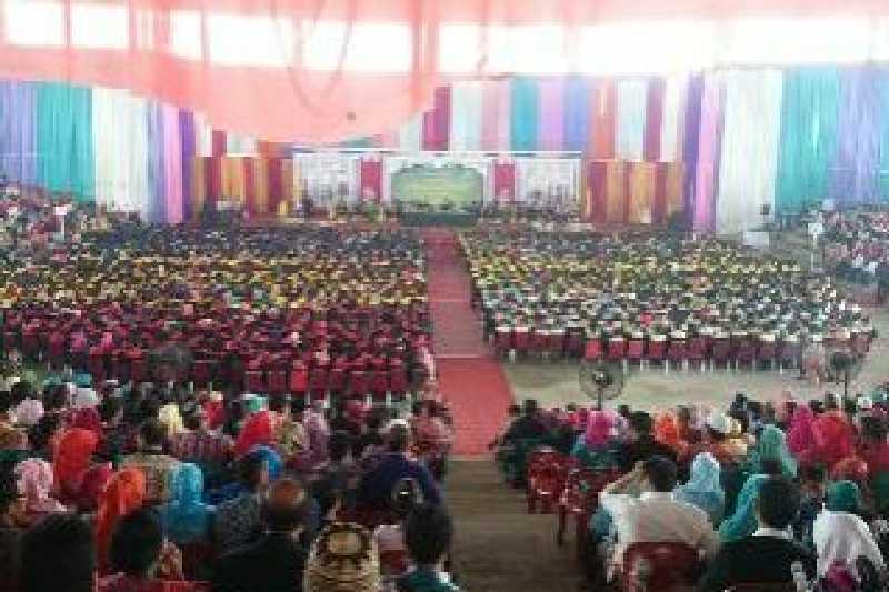 2.792 Wisudawan Dilepas, 'Ada Banyak Harapan dan Tantangan akan Saudara Hadapi'