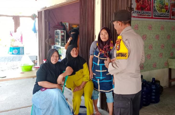 Bhabinkamtibmas Labuhbaru Timur Sosialisasi Kamtibmas kepada Emak-emak