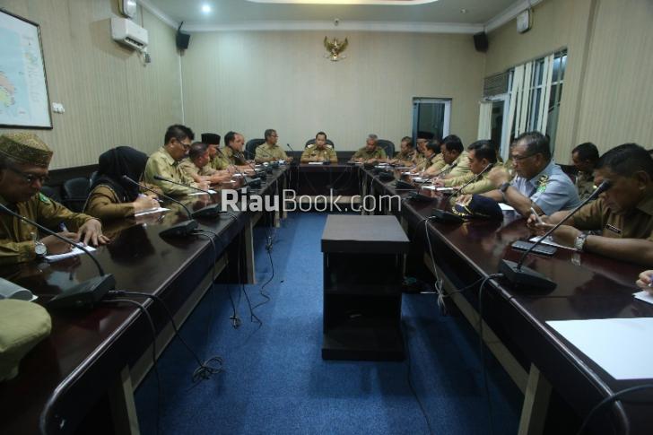 Bupati Irwan Kumpulkan Seluruh Kepala SKPD Meranti, Bahas Uang Parkir