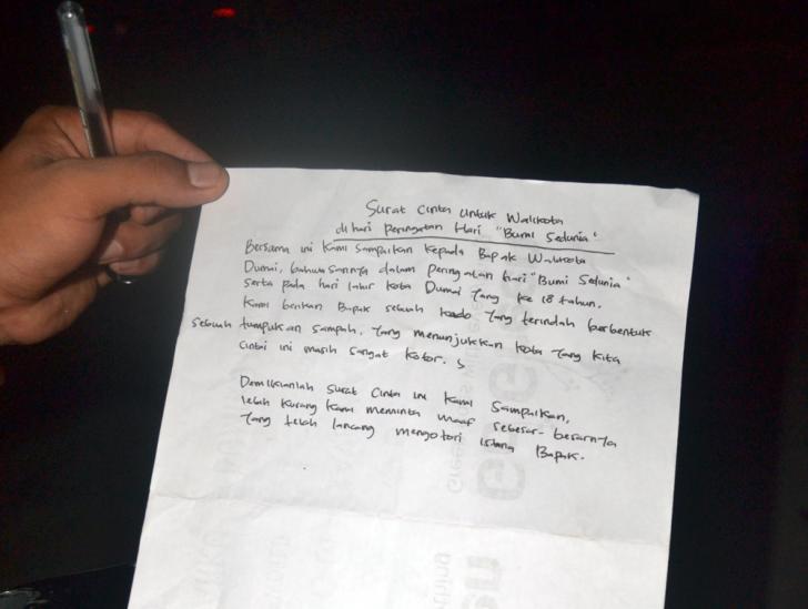 Selain Sampah, Mahasiswa juga Kirimkan Surat 'Cinta' Untuk Walikota Dumai, ini Isi Suratnya