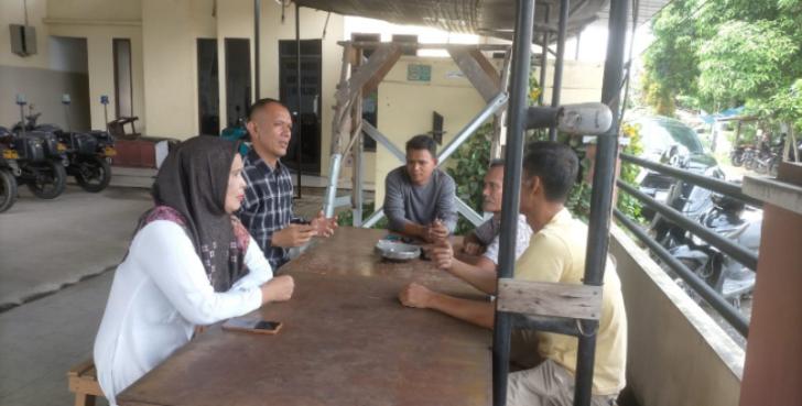 Polri Sosialisasi Kamtibmas kepada Pengunjung Kafetaria Pangkalan Kerinci