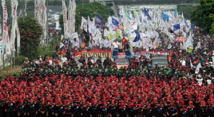 Jutaan Buruh di Berbagai Daerah Mogok Hingga Jumat