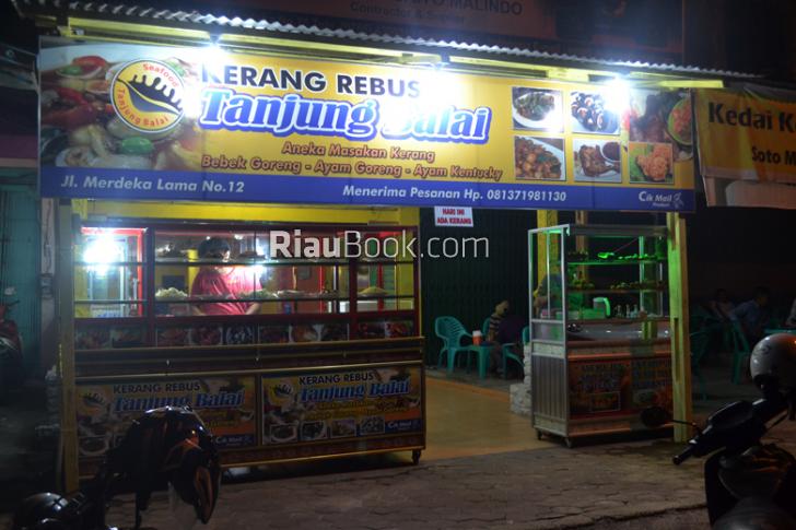 Yuk, Rasakan Sensasi Ayam Gepuk Cik Mail Dumai
