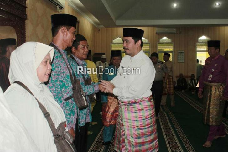 Empat JCH Tambahan asal Indragiri Hulu Diberangkatkan