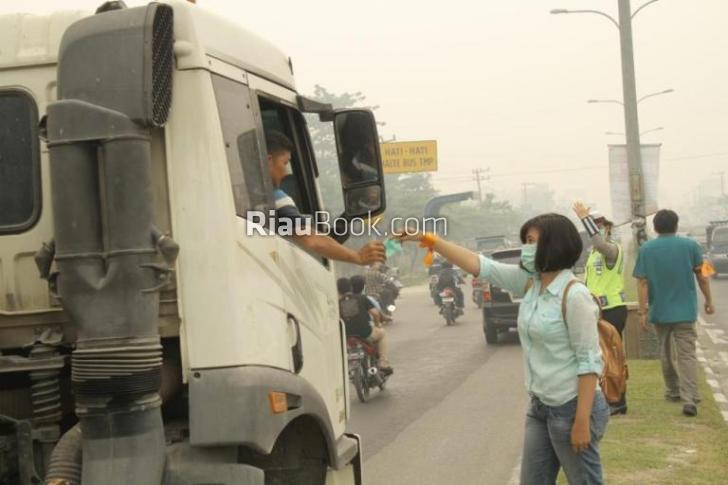 Tak ada Api, Lho Asap di Riau Kok Malah Pekat!