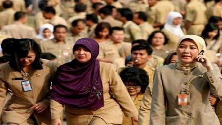 Legislator Riau: PNS yang Datang Hanya Absen Lalu Pulang, Pensiunkan Saja!